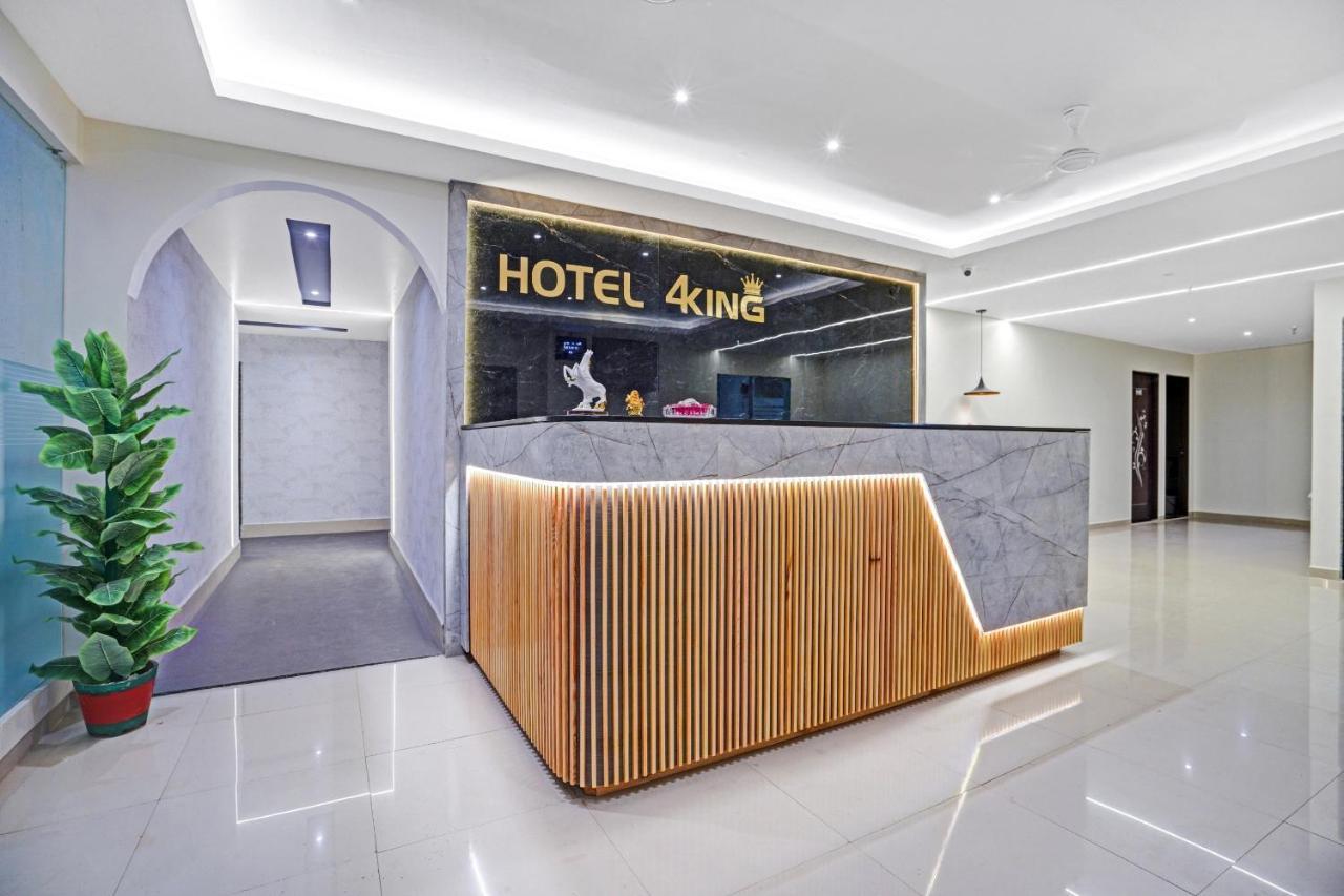 Collection O 83775 Hotel 4King Surat Exterior foto